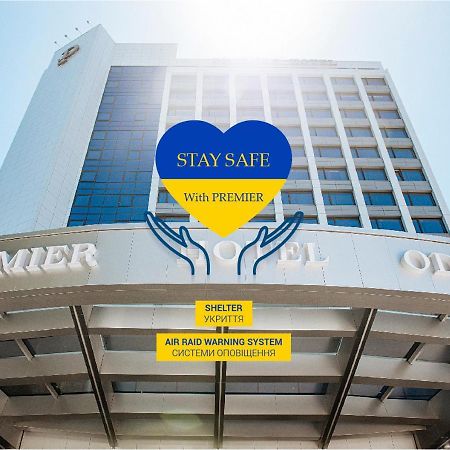 Premier Hotel 敖德萨 外观 照片 Premier Workspaces, Bonifacio Global City