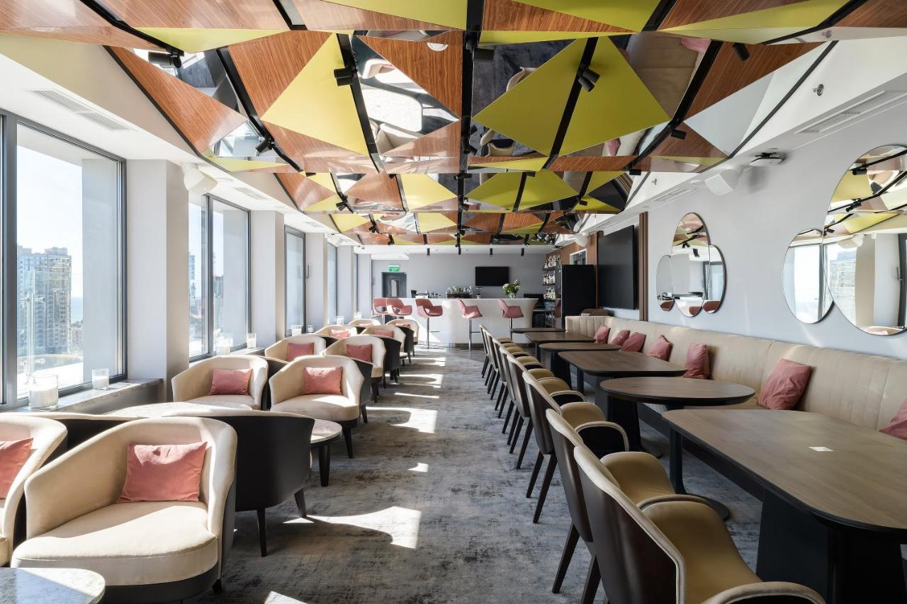 Premier Hotel 敖德萨 外观 照片 The interior of the lounge
