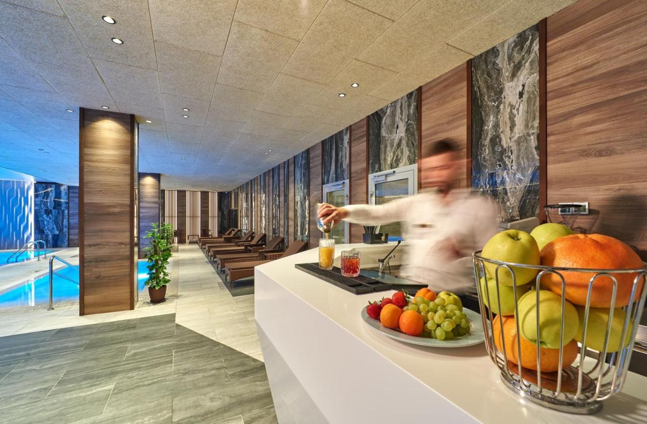 Premier Hotel 敖德萨 外观 照片 The spa at the Hotel