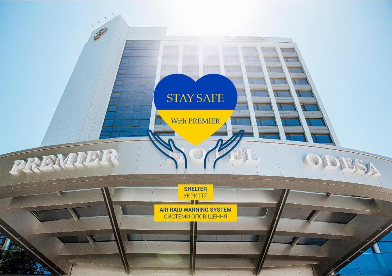 Premier Hotel 敖德萨 外观 照片 Premier Workspaces, Bonifacio Global City